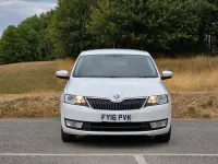 Used Skoda Rapid SE L 110 HP (80 kW) 2016 White Hatchback