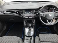 Used Vauxhall Astra SRi 150 HP (110 kW) 2019 Silver Hatchback