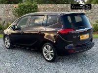 Used Vauxhall Zafira SRi 2015 Brown MPV
