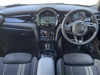 Begagnad Mini Cooper Hatch 134 HK (98 kW) 2023 Svart Halvkombi