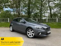 Begagnad Volvo V40 2013 Grå Halvkombi