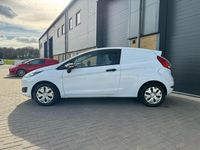 Used Ford Fiesta 75 HP (55 kW) 2015 White Van