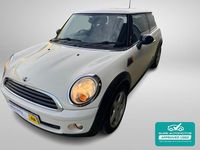 Used Mini ONE Hatch 94 HP (69 kW) 2007 White Hatchback