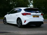 Used Ford Focus ST-Line 125 HP (91 kW) 2023 White Hatchback