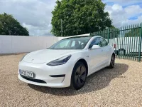 Used Tesla Model 3 Standard Range Plus 239 kW (325 HP) 2020 White Sedan