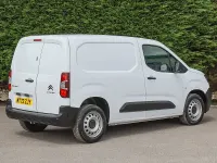 Used Citroën Berlingo 100 HP (73 kW) 2023 White MPV