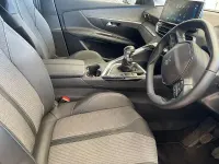 Used Peugeot 3008 Allure Premium 131 HP (96 kW) 2022 Black SUV