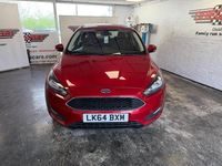 Used Ford Focus Zetec 125 HP (91 kW) 2015 Red Estate