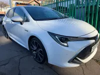 Used Toyota Corolla 122 HP (89 kW) 2021 White Hatchback