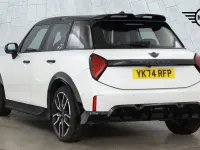 Used Mini Cooper Hatch 113 kW (154 HP) 2025 White Hatchback