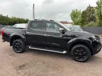 Używany Nissan Navara Tekna 2020 Czarny Pickup