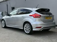 Used Ford Focus ST-Line 125 HP (91 kW) 2017 Silver Hatchback