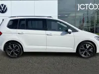 Begagnad VW Touran SEL 150 HK (110 kW) 2021 Vit Minibuss