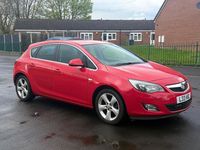 Second-hand Vauxhall Astra SRi 2011 Roșu Hatchback