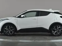 Second-hand Toyota C-HR Design 122 CP (89 kW) 2022 Alb SUV