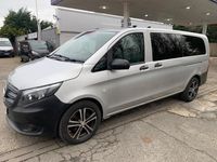 Usado Mercedes Vito 140 HP (102 kW) 2022 Prateado Van
