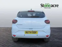 Usado Dacia Sandero Journey 90 CV (66 kW) 2024 Blanco Utilitario