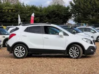 Used Vauxhall Mokka 140 HP (102 kW) 2015 White SUV
