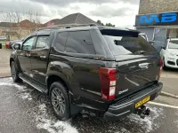Begagnad Isuzu Pick up 164 HK (120 kW) 2020 Svart Pickup