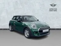 Usado Mini Cooper Classic 134 HP (98 kW) 2020 Verde Citadino