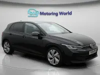 Usado VW Golf VIII Comfortline 150 CV (110 kW) 2024 Negro Utilitario