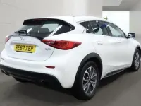 Used Infiniti Q30 170 HP (125 kW) 2018 White Hatchback