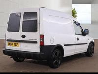 Used Vauxhall Combo 75 HP (55 kW) 2007 White MPV