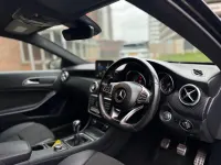 Begagnad Mercedes A180 AMG Line Premium 2017 Svart Halvkombi