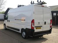 Second-hand Peugeot Boxer S 140 CP (102 kW) 2021 Alb Van