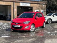 Used Hyundai i20 Active 85 HP (62 kW) 2012 Red Hatchback