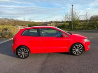 Used VW Polo SE 90 HP (66 kW) 2015 Red Hatchback