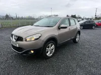Używany Nissan Qashqai Acenta 110 KM (80 kW) 2011 Beżowy SUV