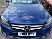 Used Mercedes C220 SE 194 HP (142 kW) 2019 Blue Sedan