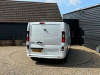 Used Renault Trafic Black Edition 2021 White MPV