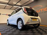 Used Toyota Aygo X-pure 68 HP (50 kW) 2016 White Hatchback