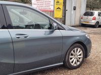 Used Mercedes B180 SE 122 HP (89 kW) 2012 Blue MPV