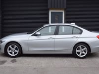 used BMW 320 3 Series 2.0 i SE Auto Euro 6 (s/s) 4dr