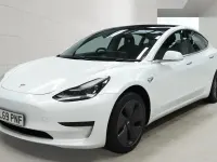 Usado Tesla Model 3 Standard Range 239 kW (325 CV) 2019 Blanco Berlina