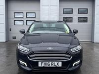 Usado Ford Mondeo Zetec 120 HP (88 kW) 2016 Preto Citadino