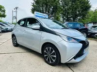 Gebraucht Toyota Aygo X-play 2015 Silber Kleinwagen