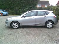 Begagnad Mazda 3 2012 Silver Halvkombi