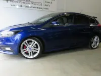 Usado Ford Focus ST 250 CV (183 kW) 2016 Azul Utilitario