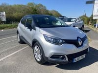 Used Renault Captur Dynamique 90 HP (66 kW) 2017 Silver SUV