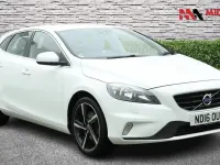 Used Volvo V40 R-Design 120 HP (88 kW) 2016 White Hatchback
