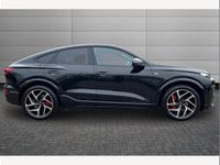 Begagnad Audi Q6 e-tron Advanced 284 kW (387 HK) 2025 Svart SUV