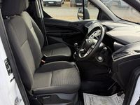 Used Ford Transit Connect Trend 100 HP (73 kW) 2018 White MPV