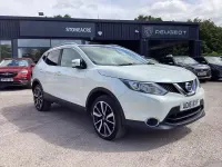 Used Nissan Qashqai Tekna 110 HP (80 kW) 2016 White SUV