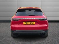 Used Porsche Cayenne 336 HP (247 kW) 2021 Red SUV
