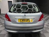 Begagnad Peugeot 207 2011 Blå Halvkombi