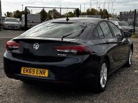 Used Vauxhall Insignia Design Edition 2019 Blue Hatchback